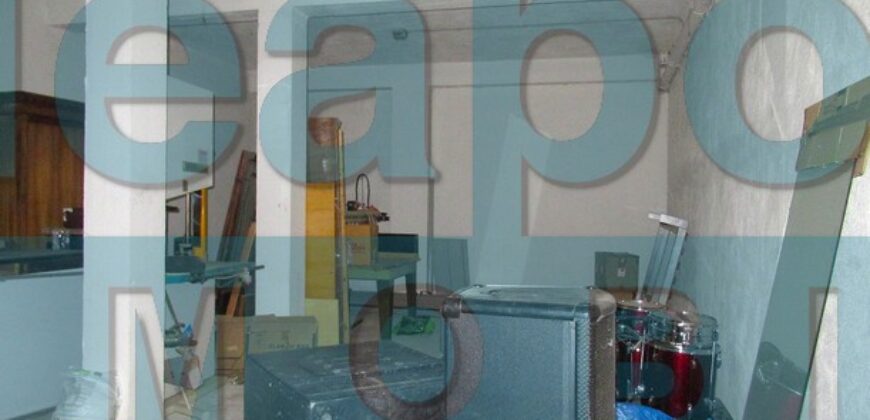 Torretta: due garage di 16 e 50 mq. ca.